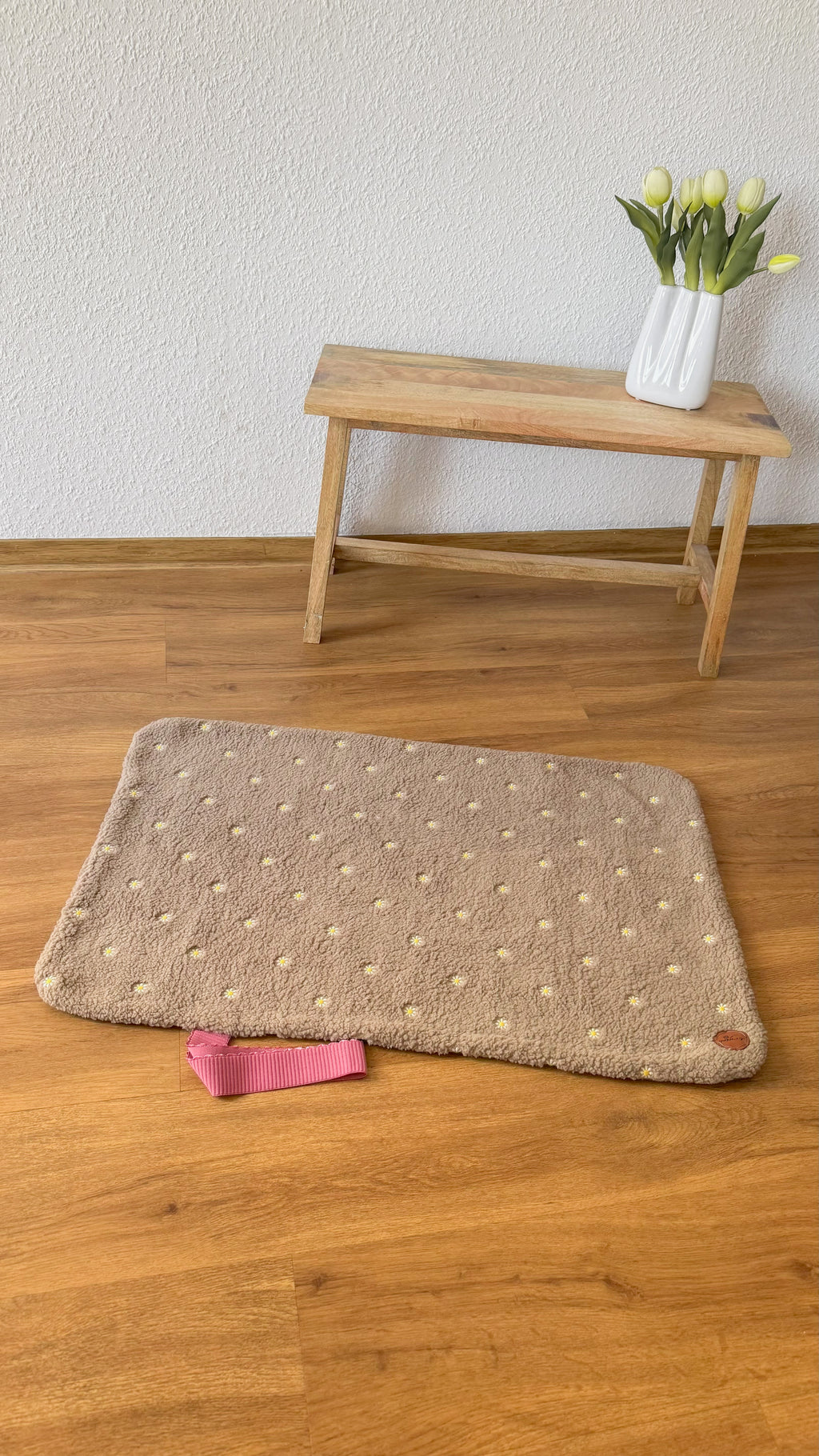 Daisy‘s Dream - Hundedecke mit Gänseblümchen-Design