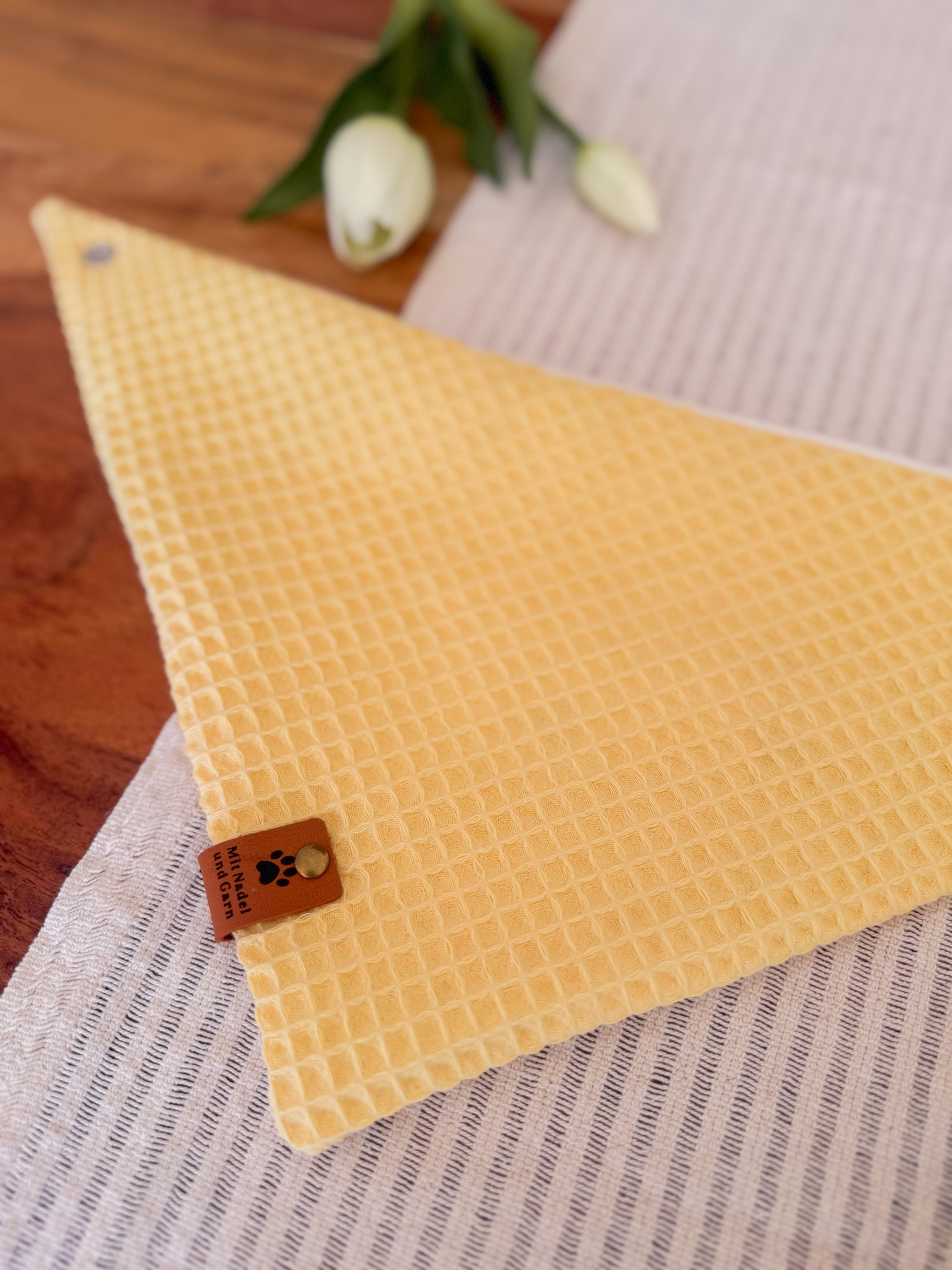 Willy-Loop - Hundehalstuch mit Bienen-Design