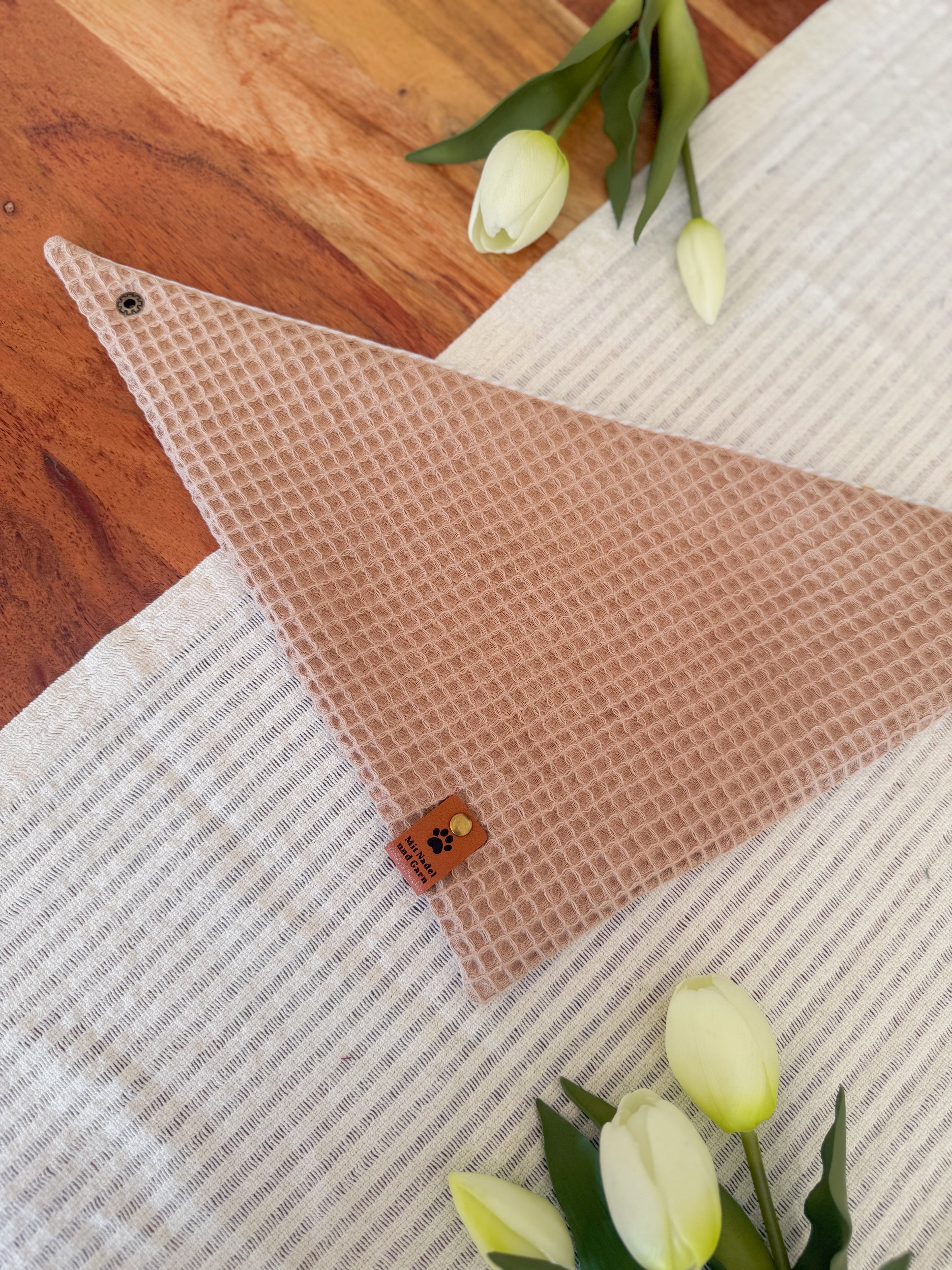 Daisy-Loop - Hundehalstuch mit Gänseblümchen-Design