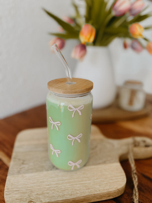 Grace-Cup - Trinkglas mit süßem Schleifen-Design